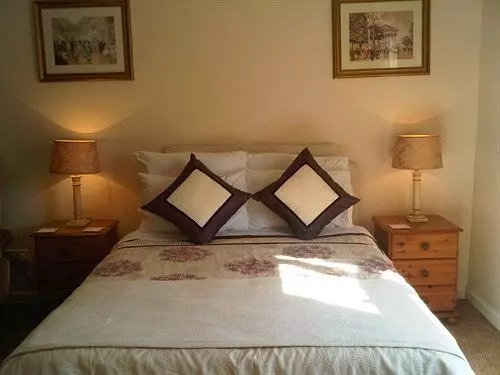 تختخواب و صبحانه Forest Gate Lodge