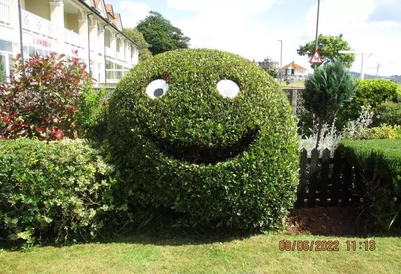 住宿加早餐 Sefton Lodge Seafront ,panoramic Sea View Ensuite Balconys Available, Guest Garden