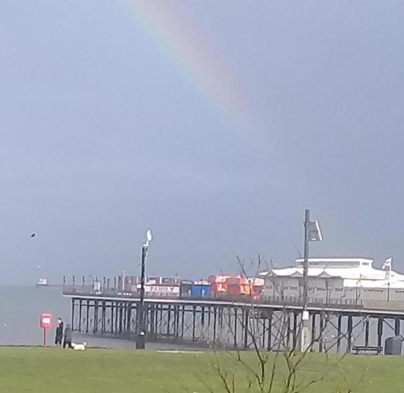 Nocleg ze śniadaniem Sefton Lodge Seafront ,panoramic Sea View Ensuite Balconys Available, Guest Garden