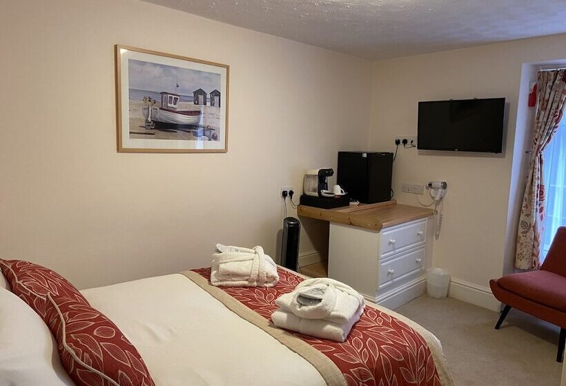 تختخواب و صبحانه The Clarence