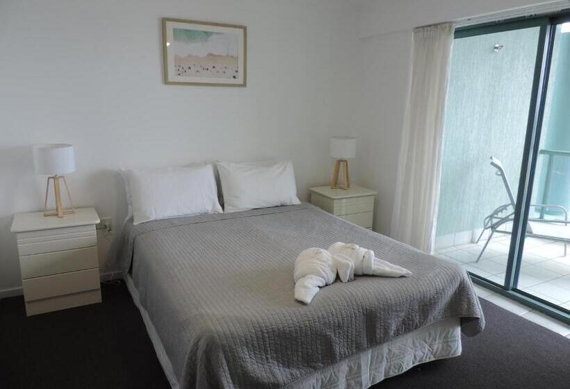 Emerald Sands Holiday Apartments