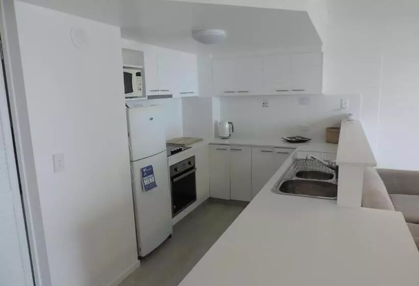 Emerald Sands Holiday Apartments