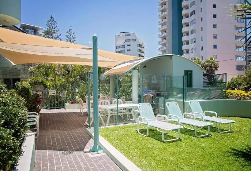 Emerald Sands Holiday Apartments