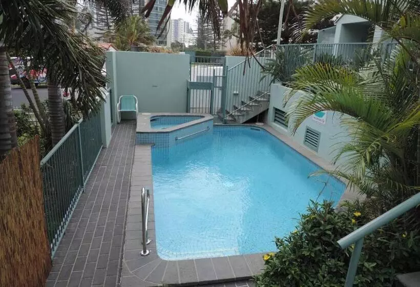 Emerald Sands Holiday Apartments