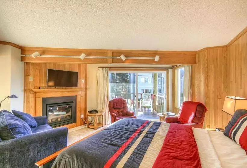 Hotelli Little Creek Cove Beach Resort