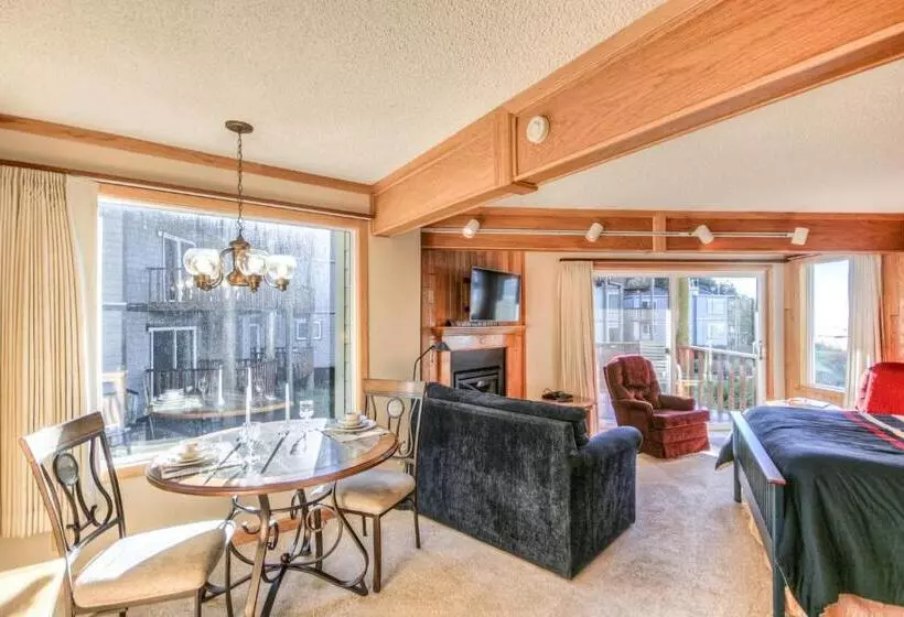 Hotelli Little Creek Cove Beach Resort