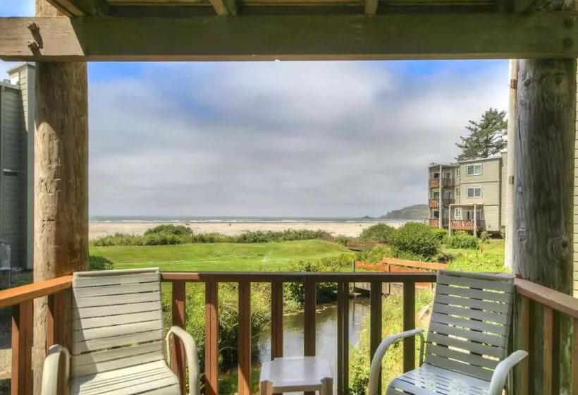 Hotelli Little Creek Cove Beach Resort