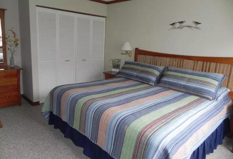 Hotelli Little Creek Cove Beach Resort