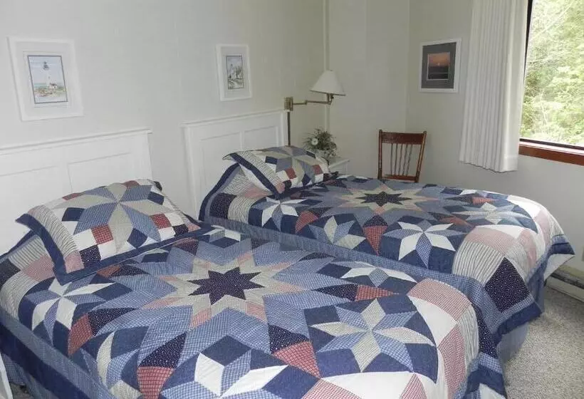 Hotelli Little Creek Cove Beach Resort