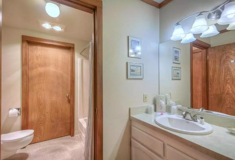 Hotelli Little Creek Cove Beach Resort