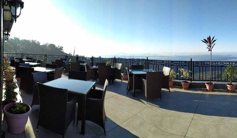 בית מלון כפרי Pong View