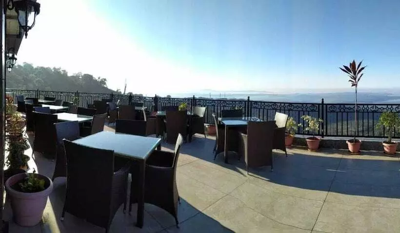 Отель Pong View