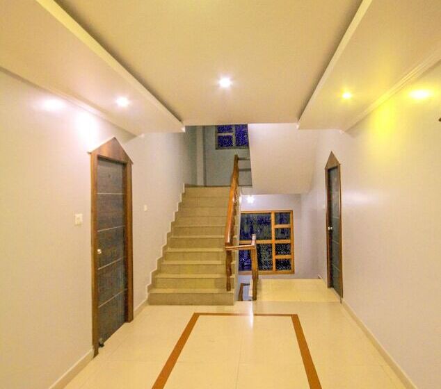 בית מלון כפרי Pong View