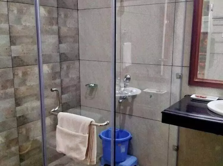 Отель Pong View