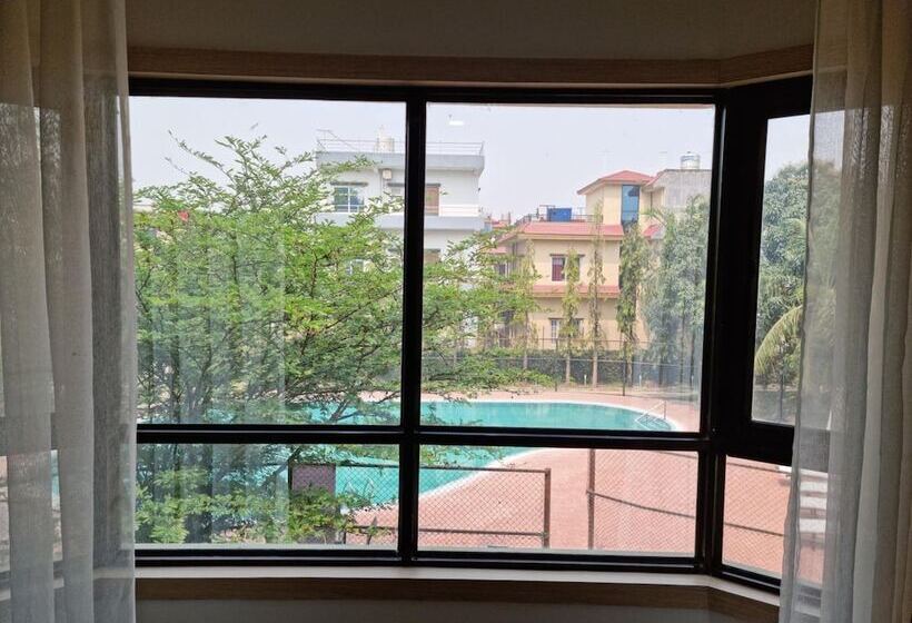 هتل Nirvana By Luxury International