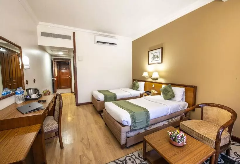 هتل Nirvana By Luxury International