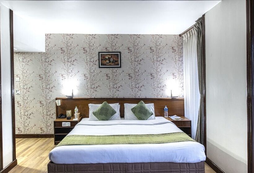 هتل Nirvana By Luxury International