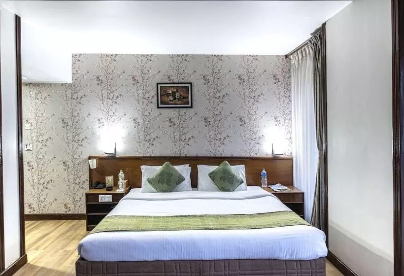 هتل Nirvana By Luxury International