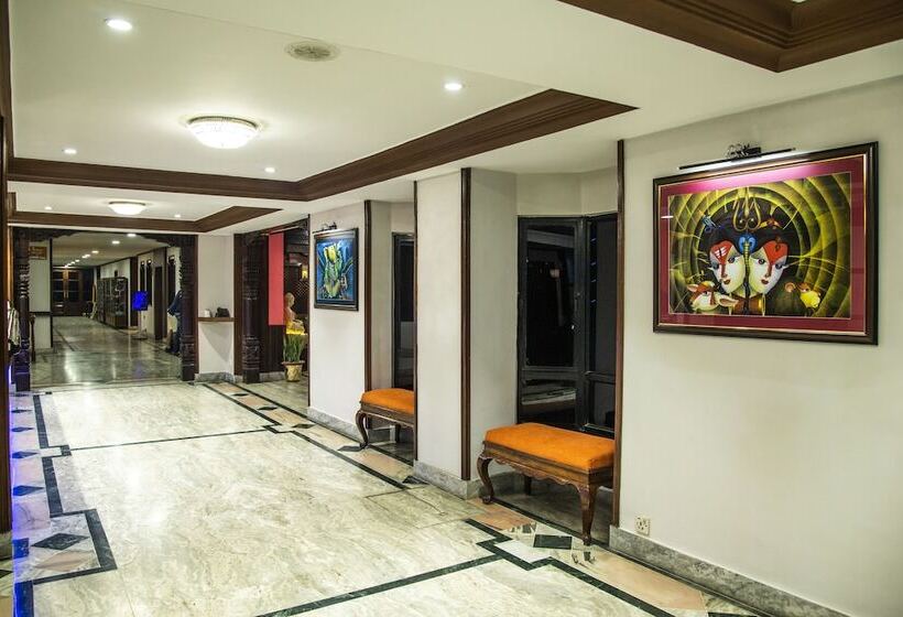 هتل Nirvana By Luxury International