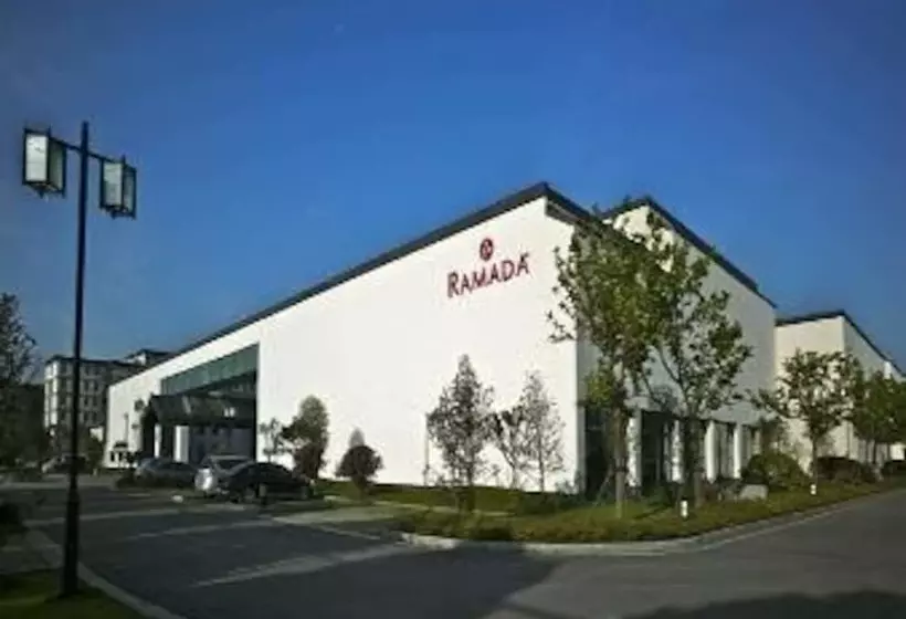 호텔 Ramada Suzhou Luzhi