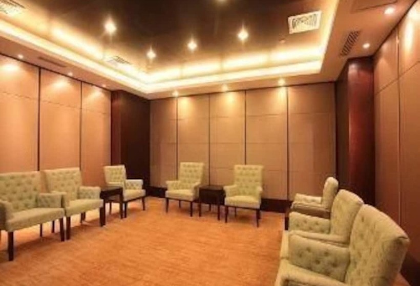 Hotel Ramada Suzhou Luzhi