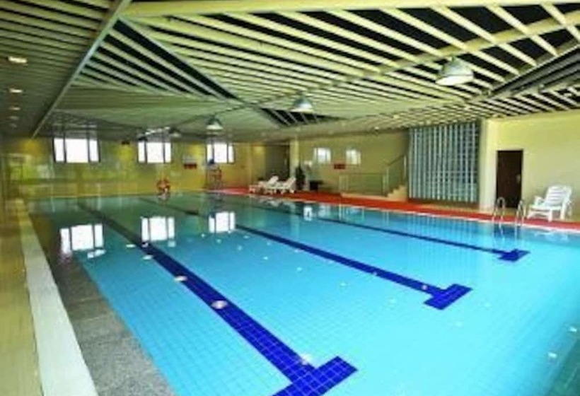 Hotel Ramada Suzhou Luzhi