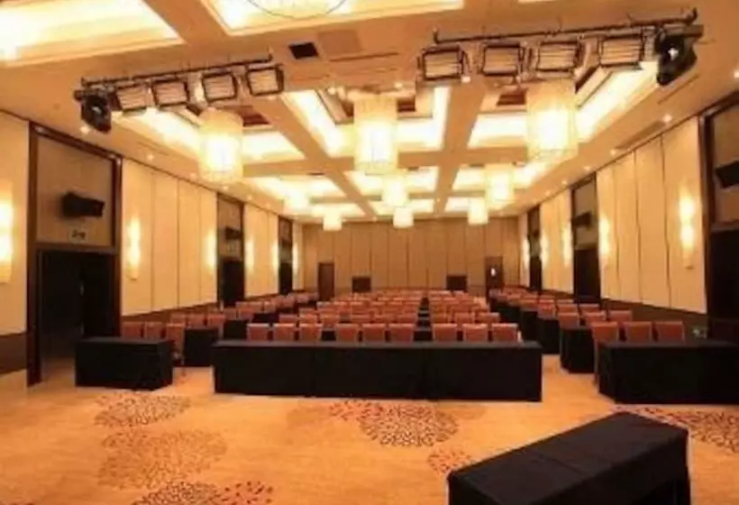 호텔 Ramada Suzhou Luzhi