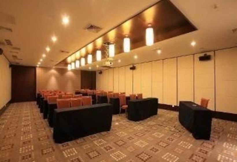 Hotel Ramada Suzhou Luzhi