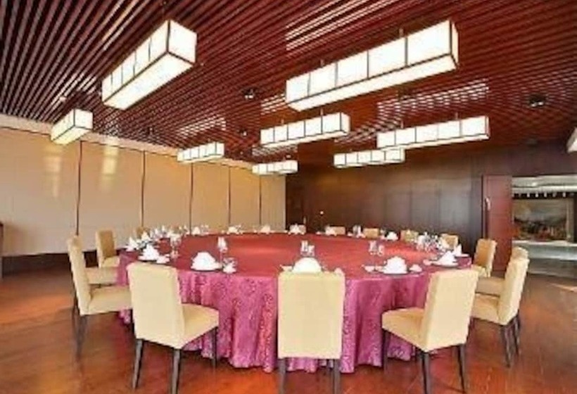 Hotel Ramada Suzhou Luzhi