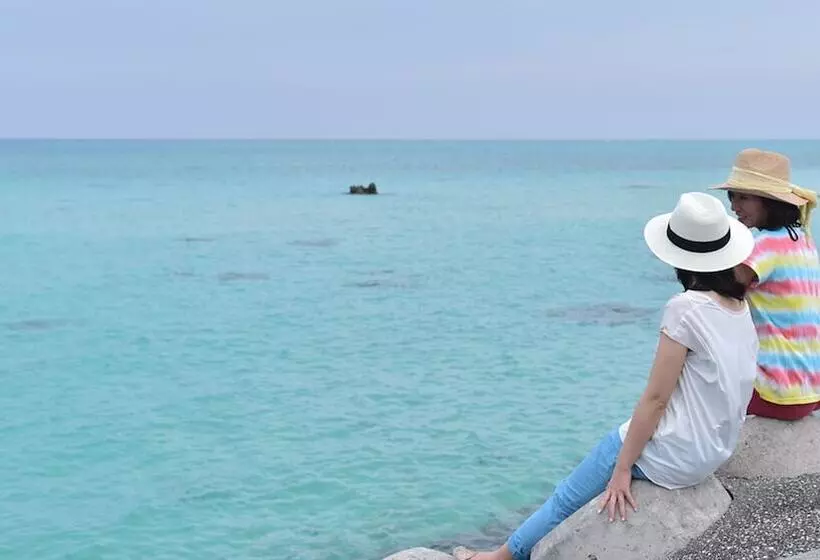 Отель Shigira Bayside Suite Allamanda