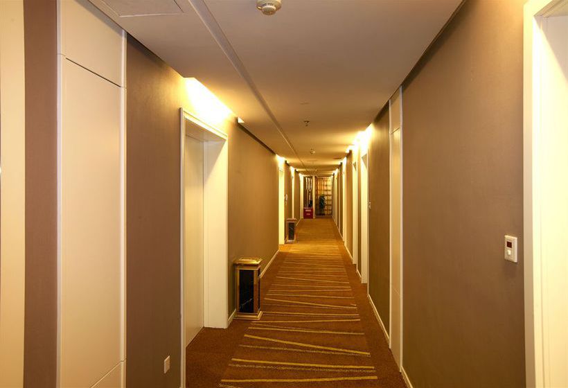 Отель St.rich Yijia