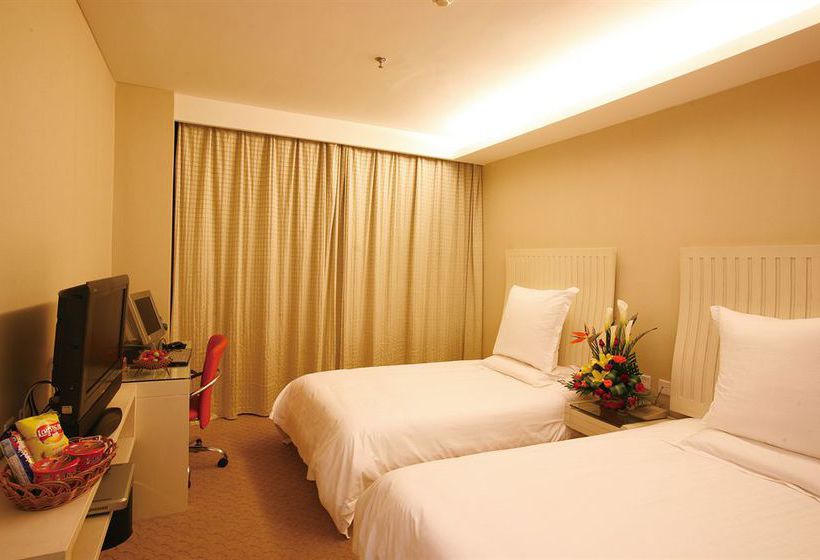 Отель St.rich Yijia