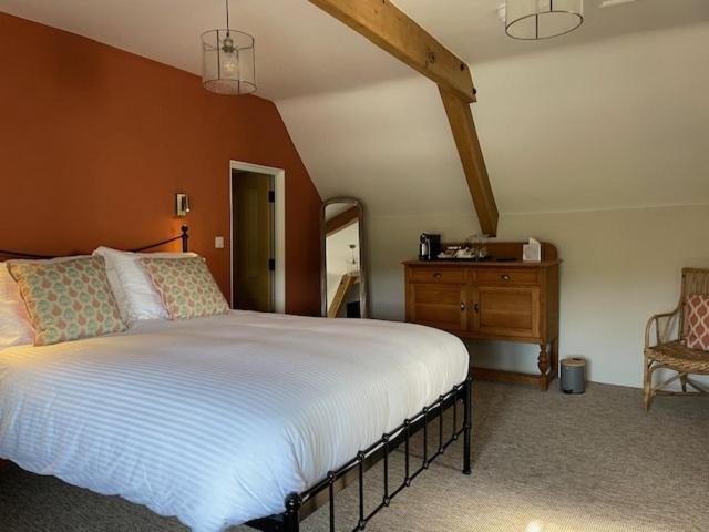 בית מלון כפרי The Tradesman's Arms