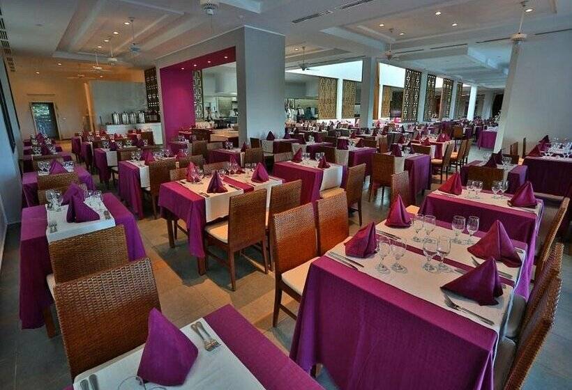 هتل Valentin Perla Blanca - Adults Only