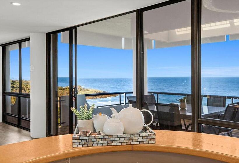 Pacific Towers Beach Resort