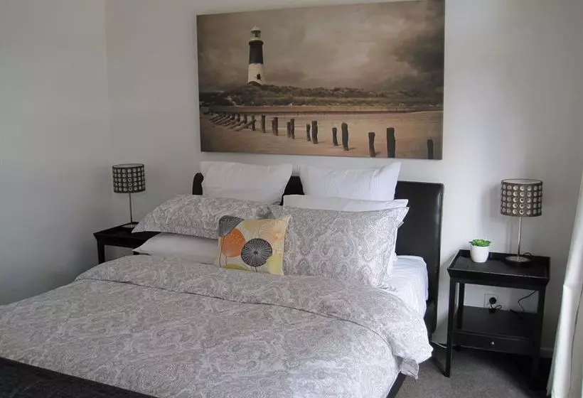 Пансион Acorns Wellington