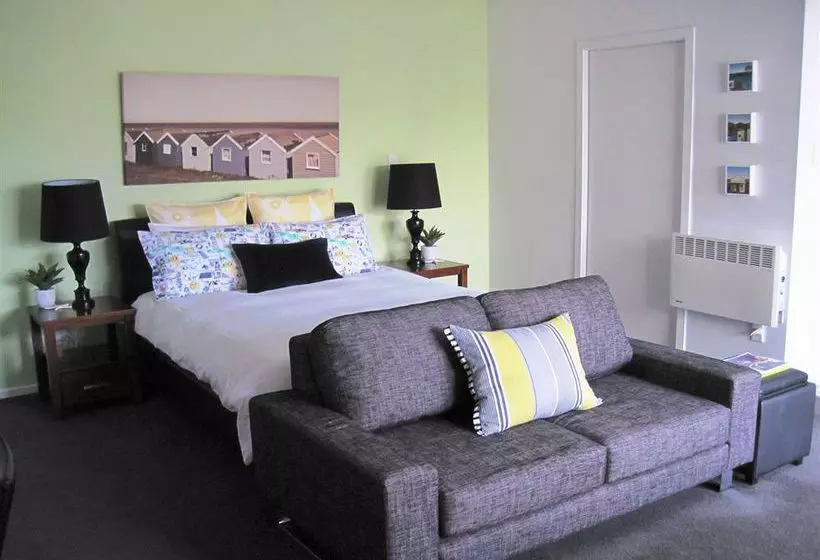 Пансион Acorns Wellington