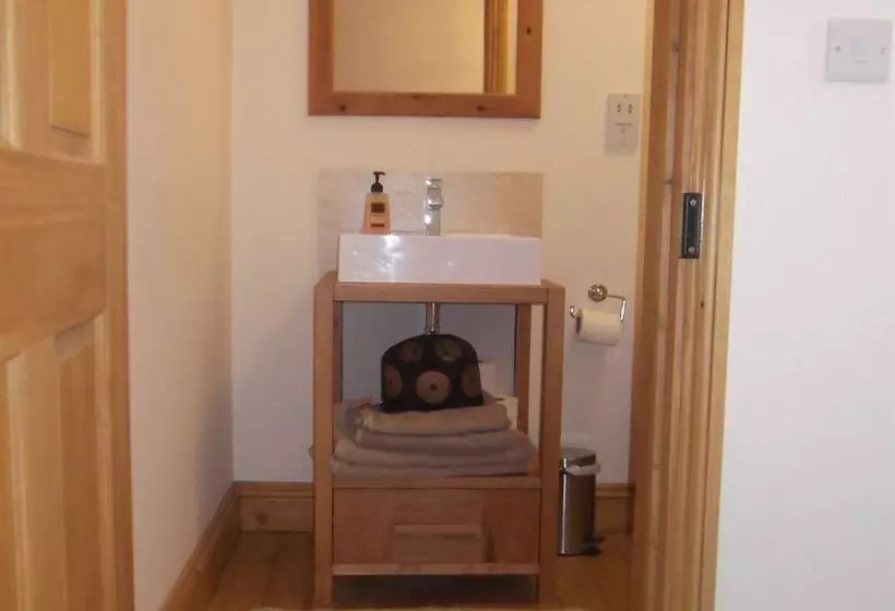 펜션 Whitehouse Holiday Lettings