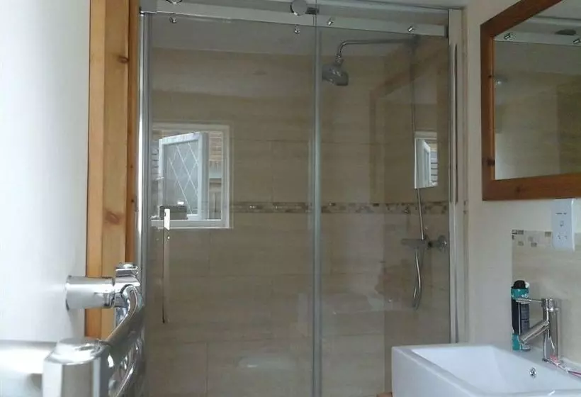 펜션 Whitehouse Holiday Lettings