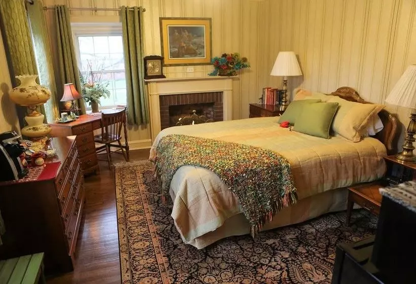 The Robertshaw Country House Bed & Breakfast