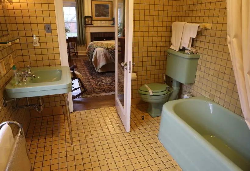 The Robertshaw Country House Bed & Breakfast