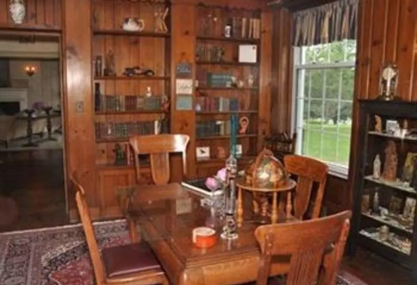 The Robertshaw Country House Bed & Breakfast