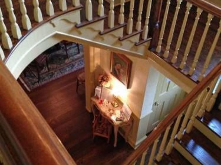 The Robertshaw Country House Bed & Breakfast