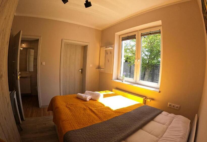 Общежитие Noclegi Na Wspólnej