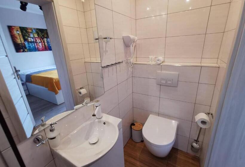 Общежитие Noclegi Na Wspólnej