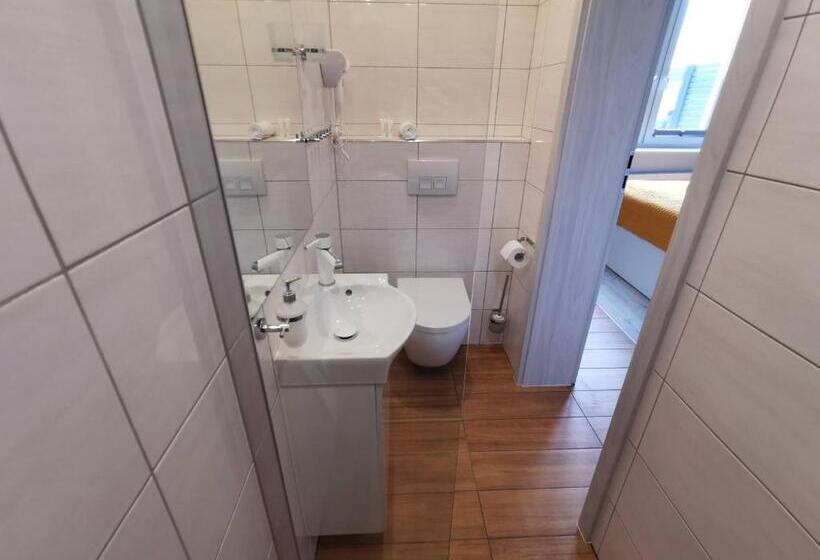 Общежитие Noclegi Na Wspólnej