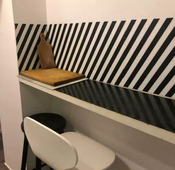 Retkeilymaja Tanie Pokoje Blisko Lotniska