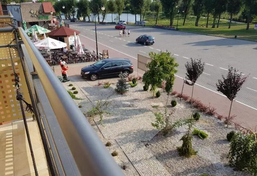 Retkeilymaja Zajazd U Piasta Kołodzieja