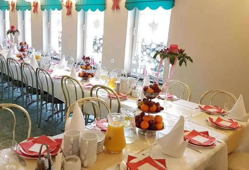 Retkeilymaja Zajazd U Sosny