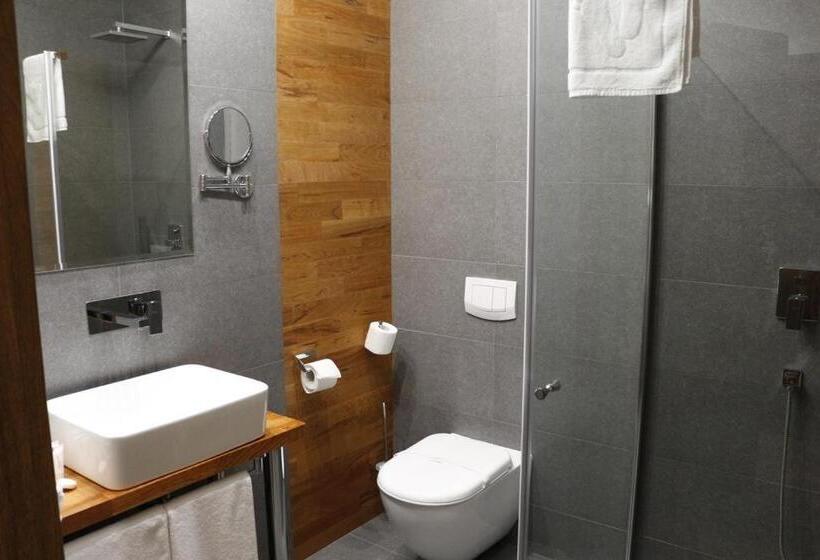 הוסטל Zajazd W Białej